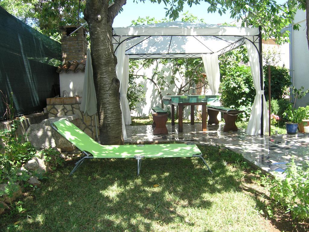 Apartman Vera Krk Town Exterior photo